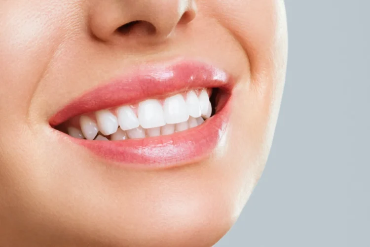 Top 5 tips for maintaining white and healthy teeth